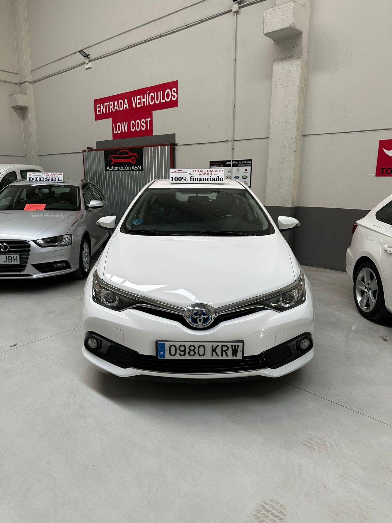 Toyota Auris 1.8 HIBRIDO 2018  - Foto 1