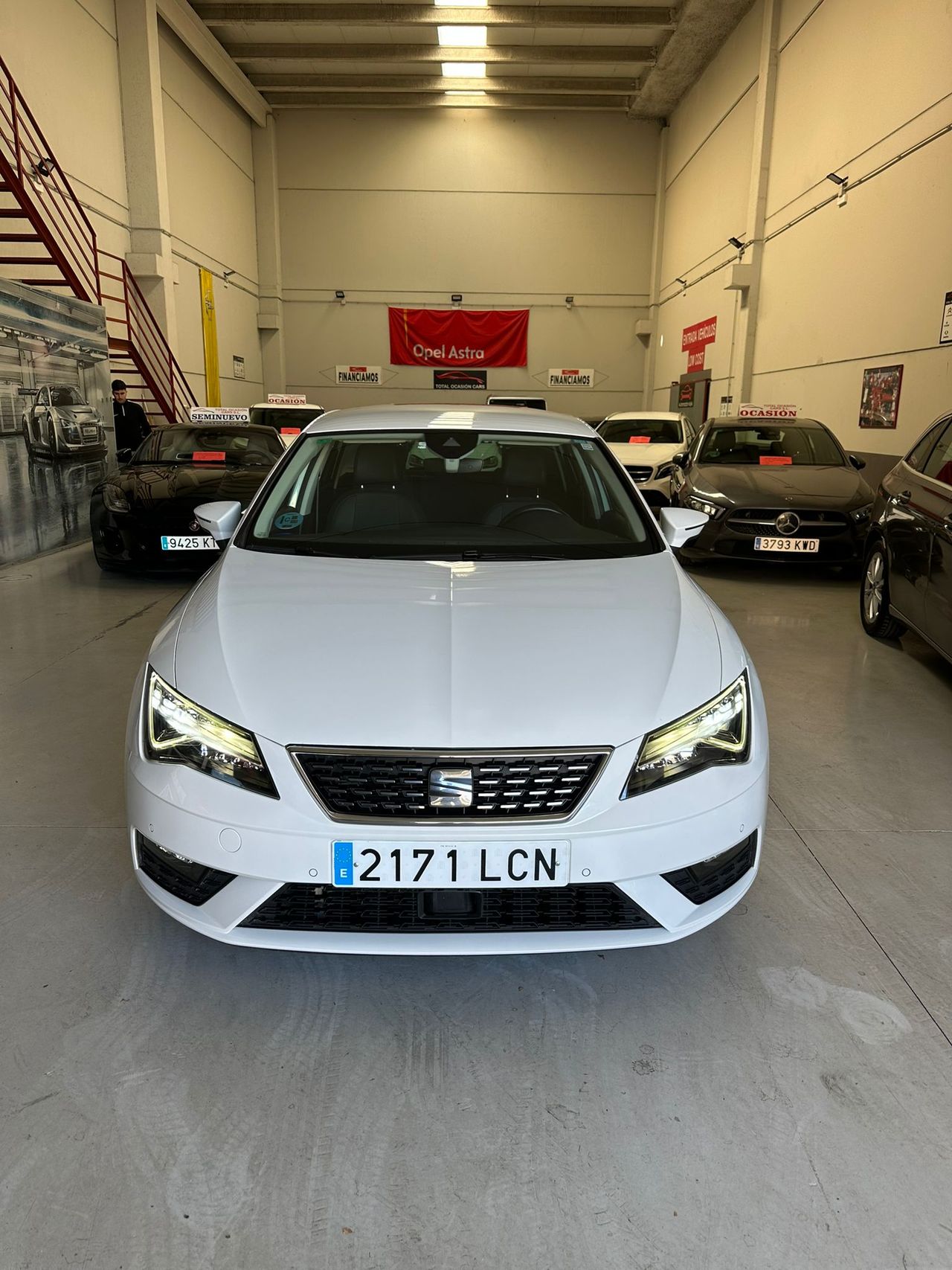 Seat Leon XCELLENCE EDITION 2.0 TDI 150 CV 2019  - Foto 1