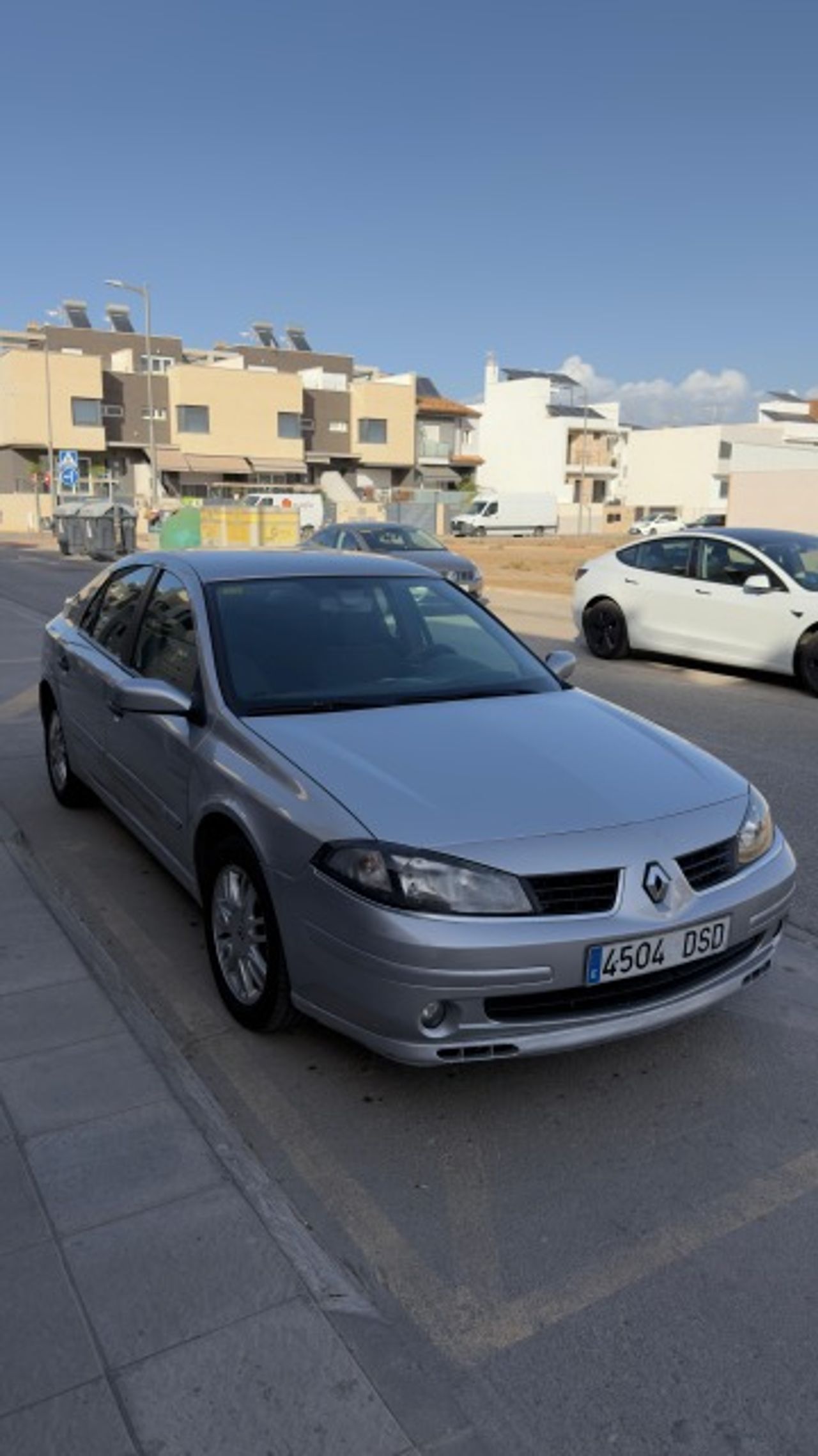 Renault Laguna 1.9DCI 120CV   - Foto 1
