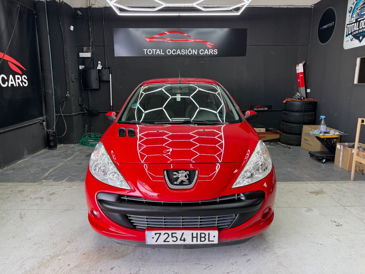 Peugeot 206 + 1.1 60CV  - Foto 1