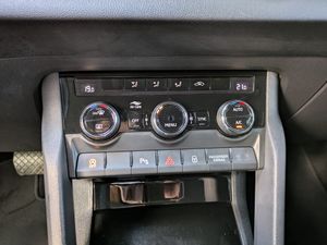 Skoda Karoq 1.5 TSI 110kW 150CV DSG ACT Ambition - Foto 22