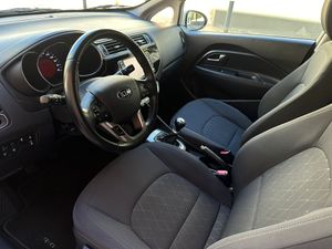 Kia Rio 1.2 Xtech 85cv - Foto 8