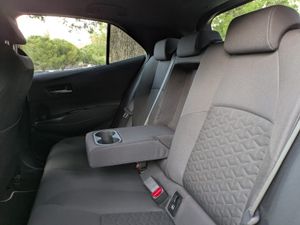 Toyota Corolla 1.8 125H ACTIVE TECH E-CVT - Foto 24