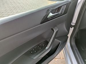 Volkswagen Polo Life 1.0 TSI 70 kW - Foto 17