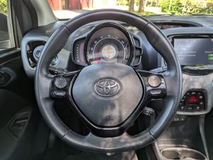 Toyota Aygo 5p 70 x-clusiv - Foto 22