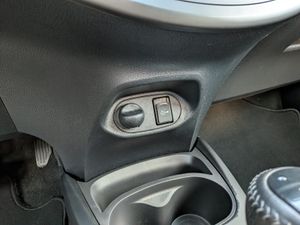 Toyota Yaris 5p 100H Feel! - Foto 34