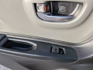 Toyota Yaris 5p 100H Feel! - Foto 36