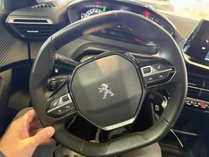 Peugeot 2008 Active Pack BlueHDI 81kW (110CV) SE PUEDE VER Y PROBAR EN SENRA SPORT (PEUGEOT) DUMBRIA - Foto 7