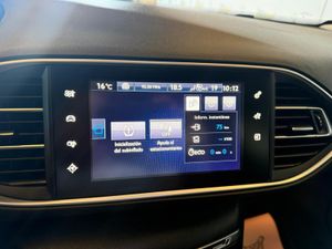 Peugeot 308 5p Allure 2.0 BlueHDi 150 SE PUEDE VER Y PROBAR EN SENRA SPORT (PEUGEOT) DUMBRIA - Foto 18