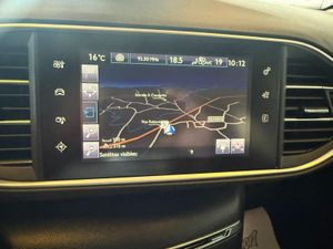 Peugeot 308 5p Allure 2.0 BlueHDi 150 SE PUEDE VER Y PROBAR EN SENRA SPORT (PEUGEOT) DUMBRIA - Foto 19