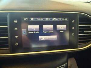 Peugeot 308 5p Allure 2.0 BlueHDi 150 SE PUEDE VER Y PROBAR EN SENRA SPORT (PEUGEOT) DUMBRIA - Foto 24