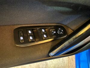 Peugeot 308 SW Allure Pack BlueHDI 130 S&S 12900 - Foto 14