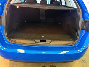Peugeot 308 SW Allure Pack BlueHDI 130 S&S 12900 - Foto 8