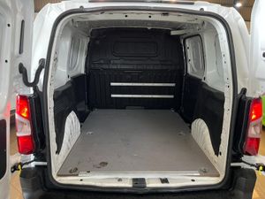 Peugeot Partner PRO STANDAR  - Foto 20