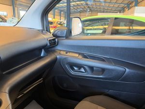 Peugeot Rifter Active Pack Standard BlueHDi 73kW 100CV S&S 6Vel. MAN Standard - Foto 12