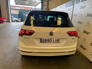 Volkswagen Tiguan Sport 2.0 TDI 140kW (190CV) 4Motion DSG SE PUEDE VER Y PROBAR EN SENRA SPORT (PEUGEOT) DUMBRIA - Foto 4