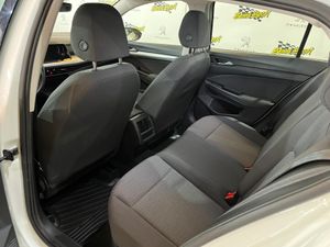 Volkswagen Golf 2.0 TDI 85kW (115CV) - Foto 11