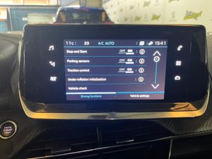 Peugeot 2008 Allure BlueHDI 130 S&S EAT8 - Foto 24