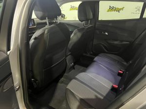 Peugeot 2008 Allure BlueHDI 130 S&S EAT8 - Foto 12