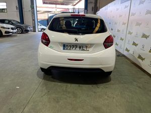 Peugeot 208 5P LIKE 1.6 BlueHDi 55KW (75CV) - Foto 4