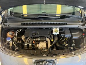 Peugeot 3008 Premium 1.6 HDI 112 FAP - Foto 23