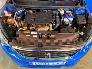 Peugeot 308 SW Allure Pack BlueHDI 130 S&S 12900 - Foto 32