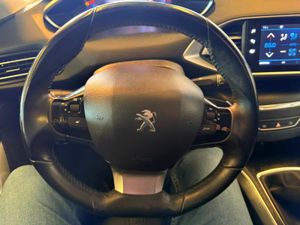 Peugeot 308 SW Allure Pack BlueHDI 130 S&S 12900 - Foto 16