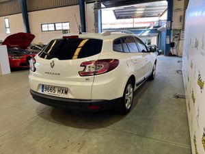 Renault Megane Sport Tourer Bose Energy dCi 110 S&S - Foto 8