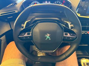 Peugeot 2008 Active Pack BlueHDI 130 S&S EAT8 - Foto 12