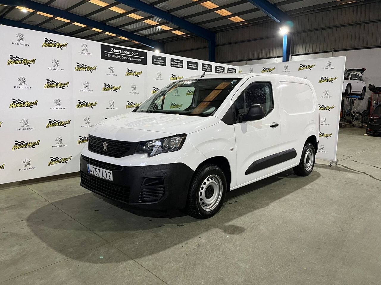 Peugeot Partner PRO STANDAR 100 CV - Foto 1