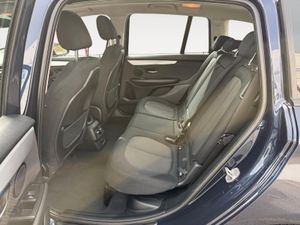 BMW Serie 2 Gran Tourer 218d - Foto 30