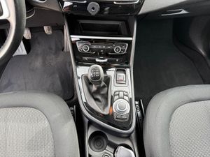 BMW Serie 2 Gran Tourer 218d - Foto 32