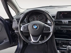 BMW Serie 2 Gran Tourer 218d - Foto 29