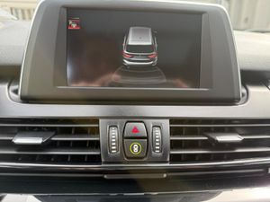 BMW Serie 2 Gran Tourer 218d - Foto 24