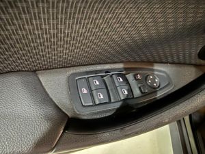 BMW X1 sDrive18d Business - Foto 11