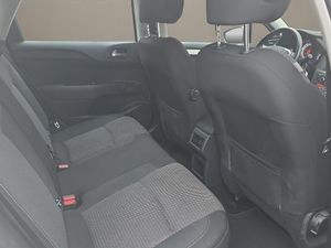 Citroën C4 1.6 e-HDi 115cv Seduction - Foto 12