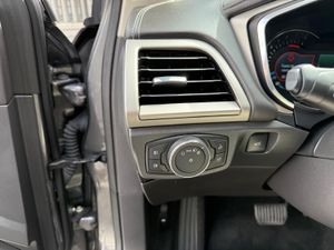 Ford Mondeo 2.0 EcoBoost 240CV Auto Vignale Sedán - Foto 12