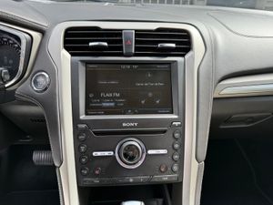 Ford Mondeo 2.0 EcoBoost 240CV Auto Vignale Sedán - Foto 14