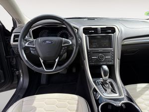 Ford Mondeo 2.0 EcoBoost 240CV Auto Vignale Sedán - Foto 22