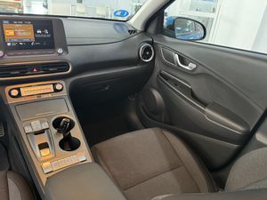 Hyundai Kona Eléctrico 100 kW (136 CV) Klass 39 kWh - Foto 13
