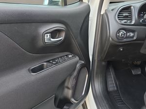Jeep Renegade Limited 1.3 - Foto 9