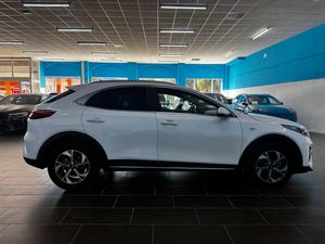 Kia XCeed 1.6 MHEV Tech 100 kW (136 CV) - Foto 8