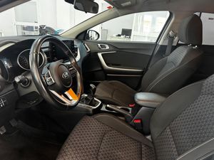 Kia XCeed 1.6 MHEV Tech 100 kW (136 CV) - Foto 10