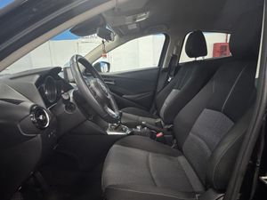 Mazda 2 Mazda Luxury 1.5 SKYACTIV-G 90 CV - Foto 9