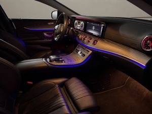 Mercedes CLS 300D AMG - Foto 12