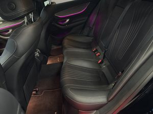 Mercedes CLS 300D AMG - Foto 7