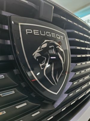 Peugeot 308 308 5P Allure Pack Hybrid 180 eEAT8 - Foto 23