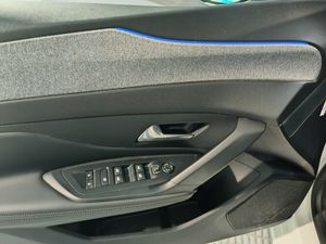 Peugeot 308 308 5P Allure Pack Hybrid 180 eEAT8 - Foto 44
