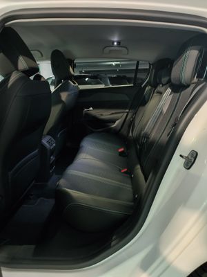 Peugeot 308 308 5P Allure Pack Hybrid 180 eEAT8 - Foto 52