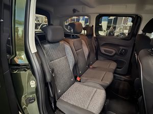 Peugeot Rifter Long Allure BlueHDi 100 7 plazas - Foto 11